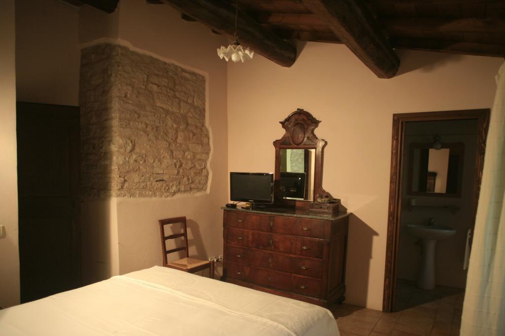 Agriturismo Il Fienile Di Ca Battista Cagli Buitenkant foto