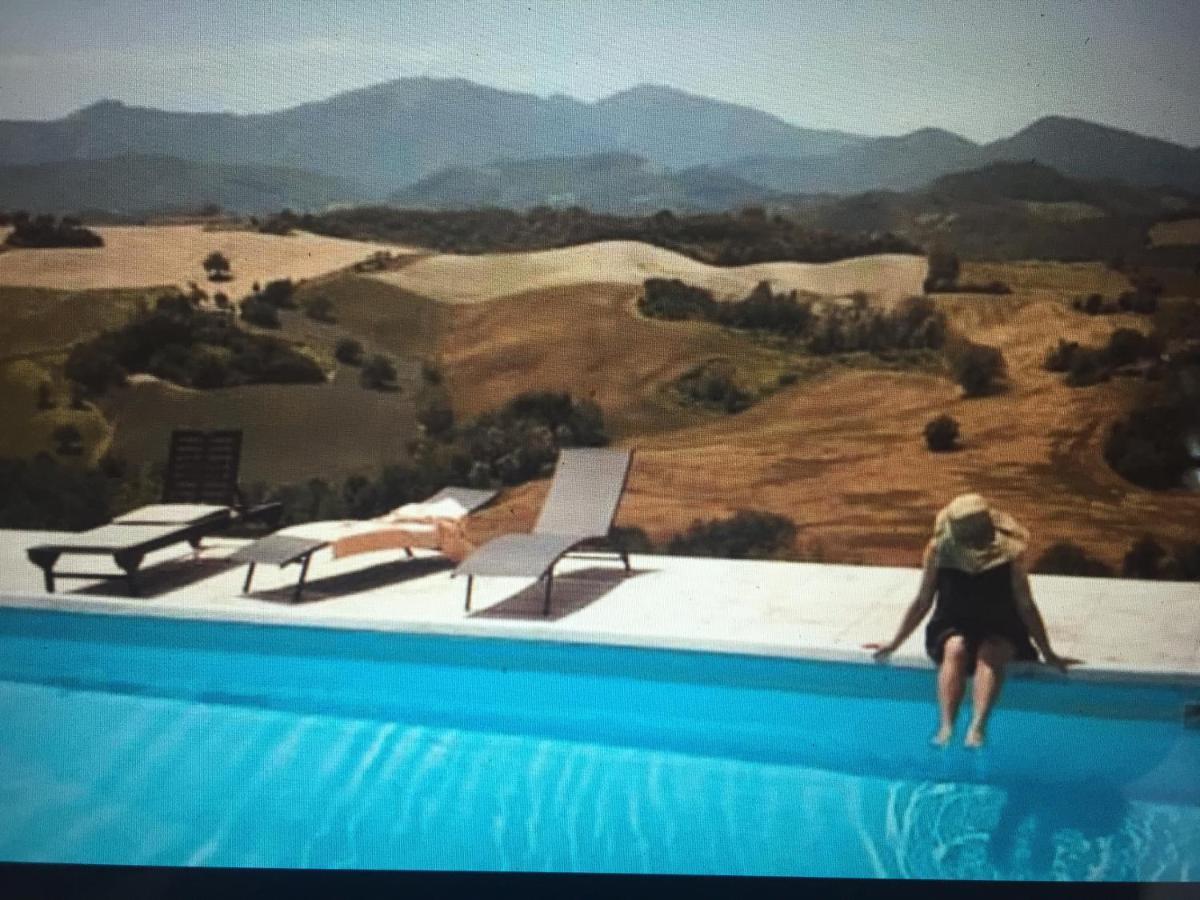 Agriturismo Il Fienile Di Ca Battista Cagli Buitenkant foto